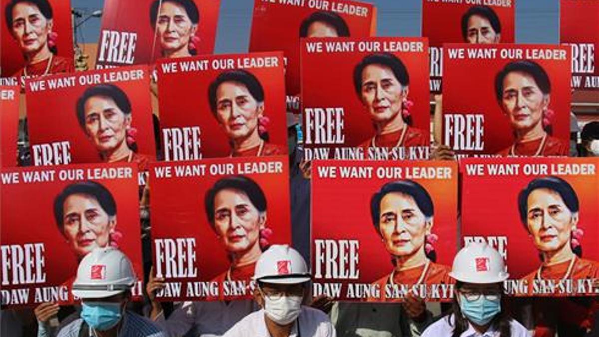 Protesta en Birmania para pedir la liberación de Aung San Suu Kyi.