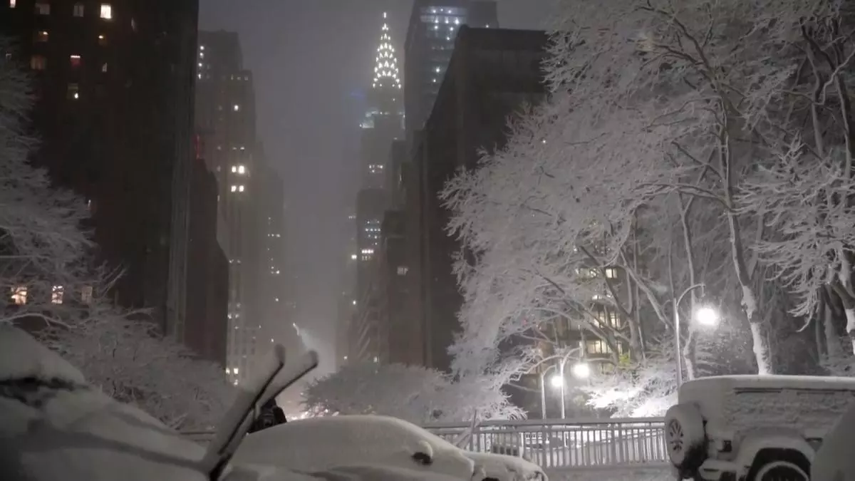 Nueva York, en vilo ante el peor temporal de nieve de la década