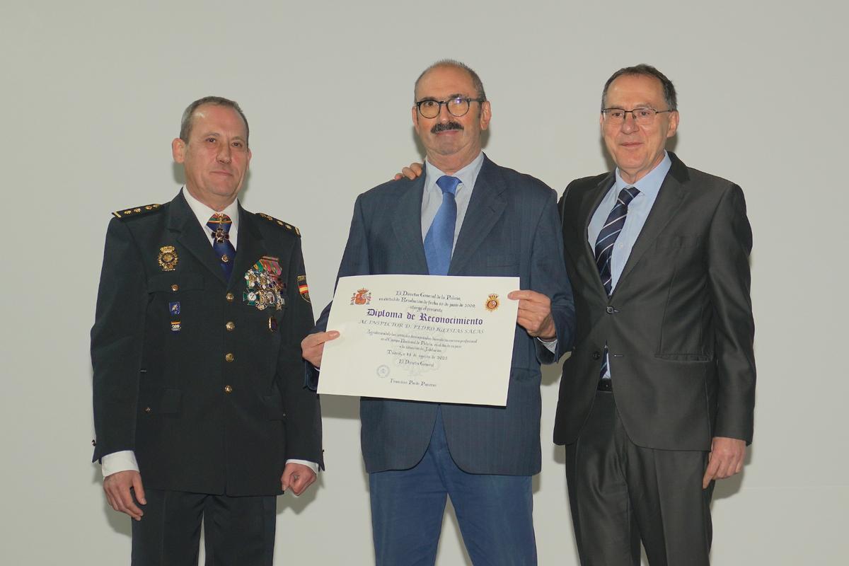 GALERÍA | Homenaje a la Policía de Fronteras en Alcañices