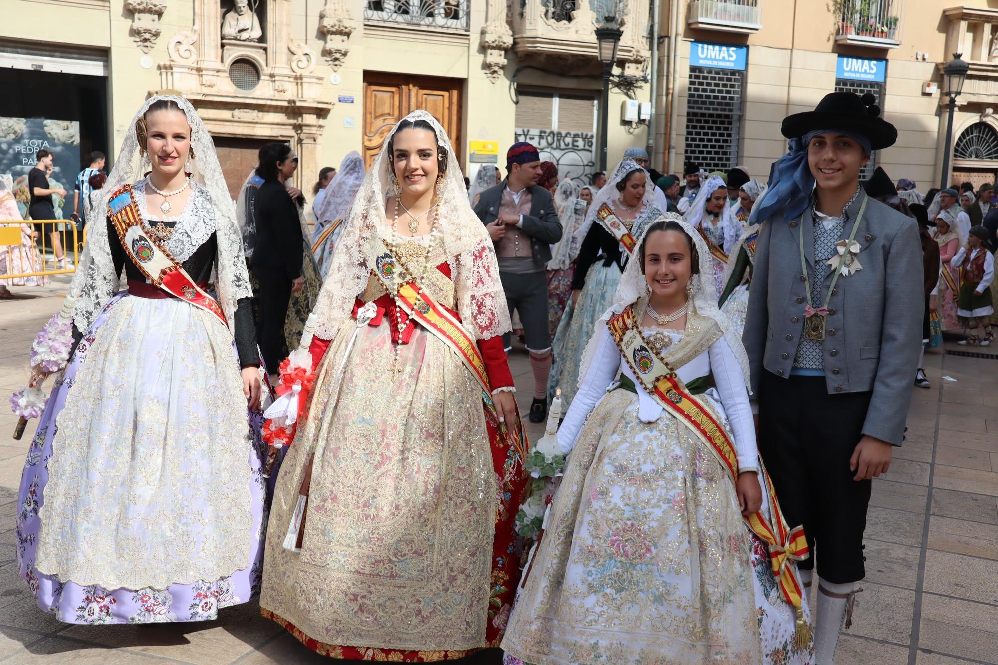 Las comisiones de falla en la Procesión de la Virgen (1/5)