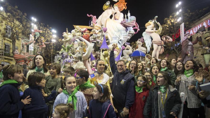 La falla infantil de Na Jordana gana el primer premio de Especial