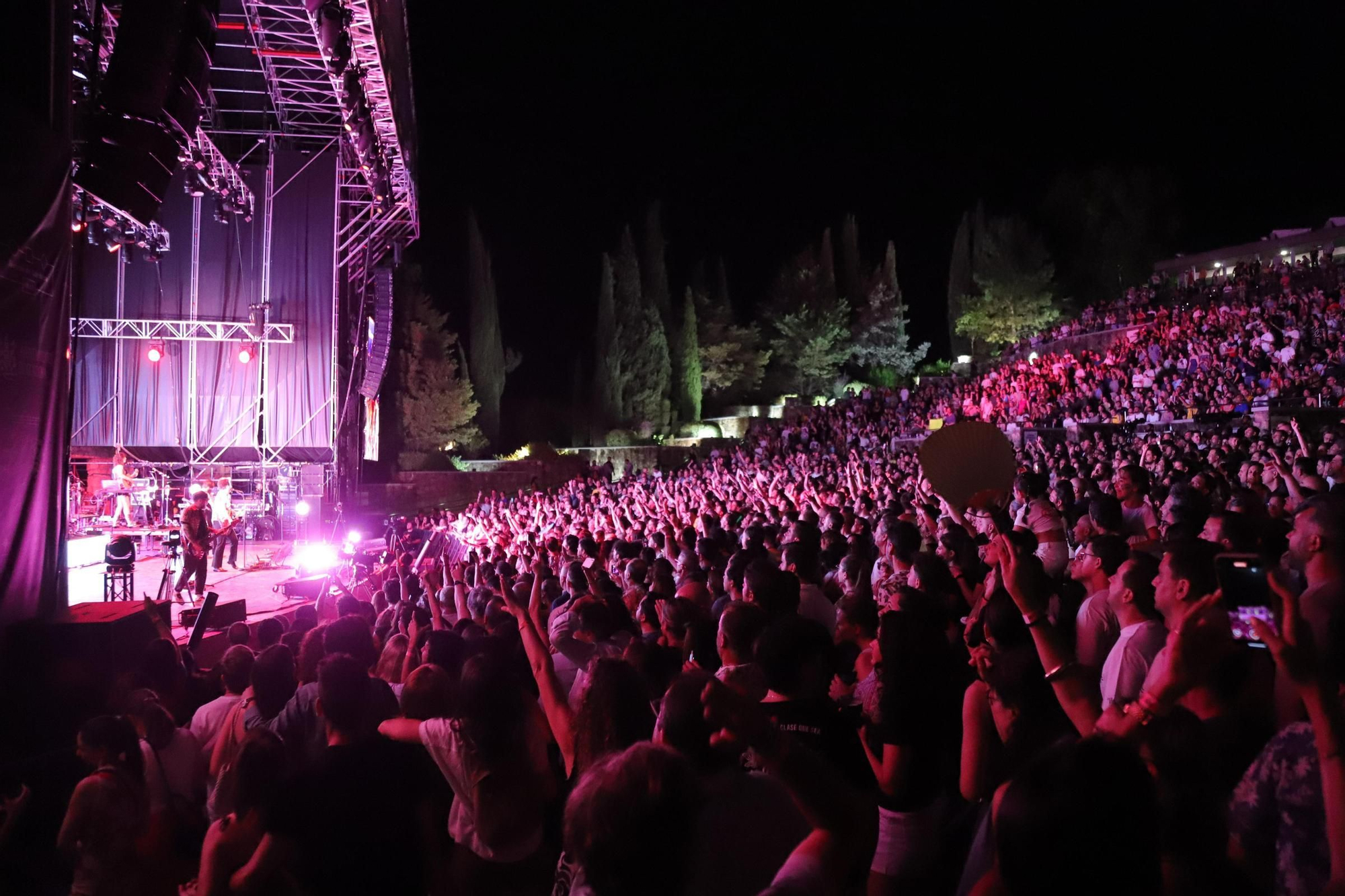 La Axerquía vibra con el rock de Viva Suecia y Sexy Zebras