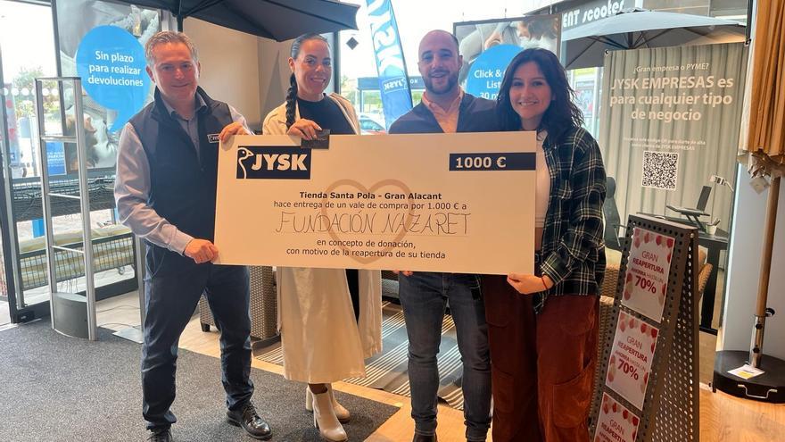 JYSK renueva su tienda de Santa Pola y colabora con la Fundación Nazaret para celebrar su reapertura