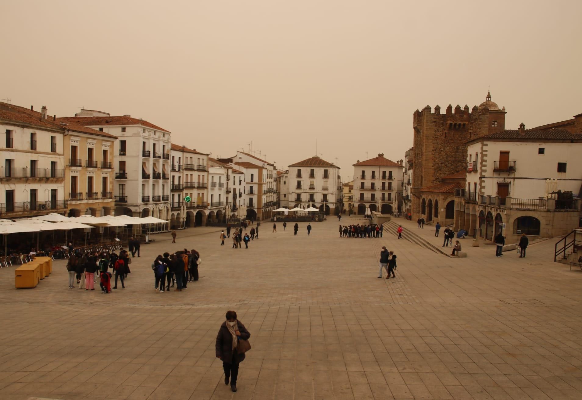 Imágenes de la calima en Extremadura