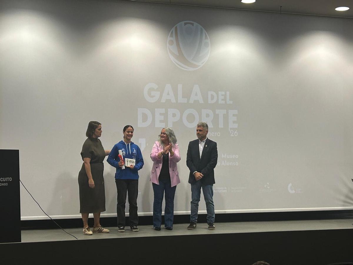 Las imágenes de los premiados en la Gala del Deporte de Llanera Las imágenes de los premiados en la Gala del Deporte de Llanera