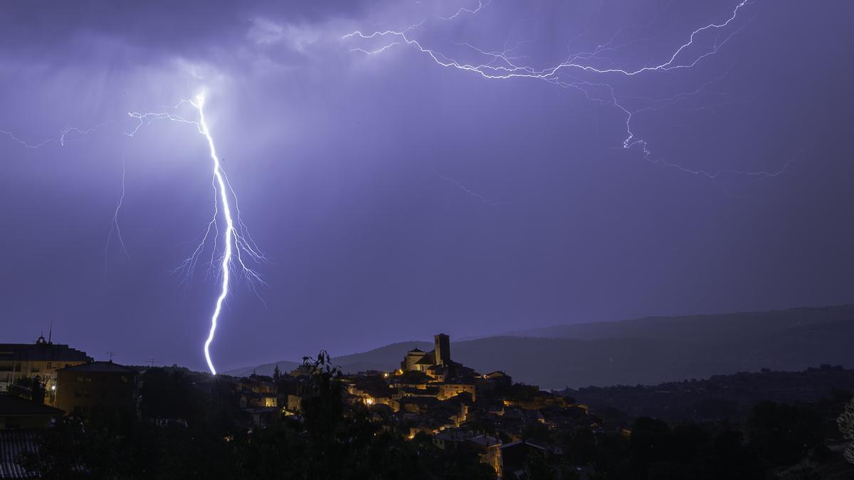 Fotogalería | Tormentas y rayos en Hervás este pasado domingo
