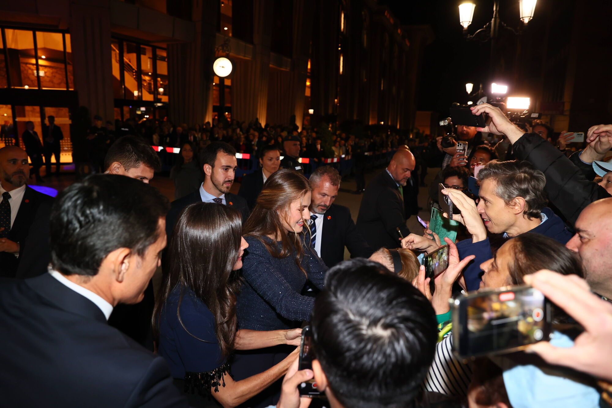 EN IMÁGENES: La Familia Real preside el concierto de los premios "Princesa"