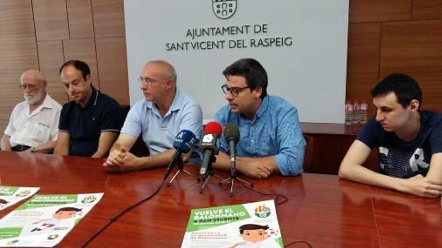 San Vicente impulsará la práctica del balonmano tras 30 años sin equipos