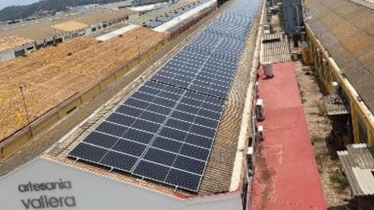 La instalación fotovoltaica de la primera cooperativa energética ya genera electricidad verde.