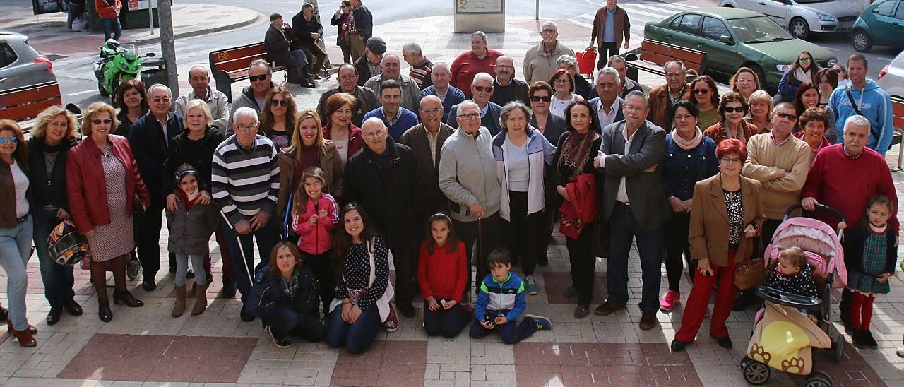 Miembros y simpatizantes de Adein, en Nueva Málaga en 2016.