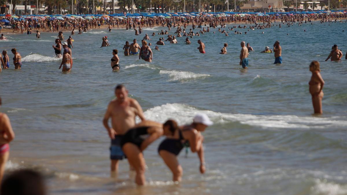 Archivbild vom Strand von Benidorm: Hier plante der Terrorist einen Angriff auf Badegäste