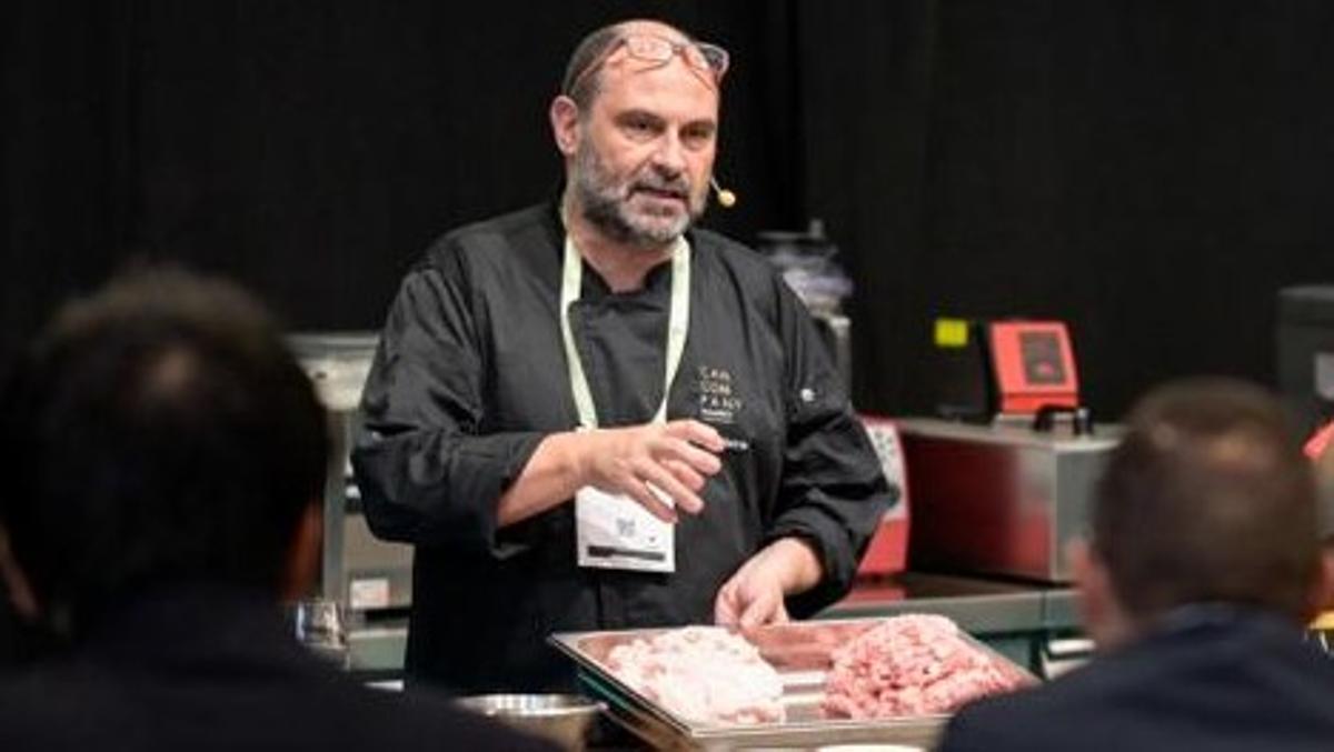 Xesc Reina, el rey de la sobrasada, durante su intervención en el Gastronòmic Fòrum Barcelona, este lunes.
