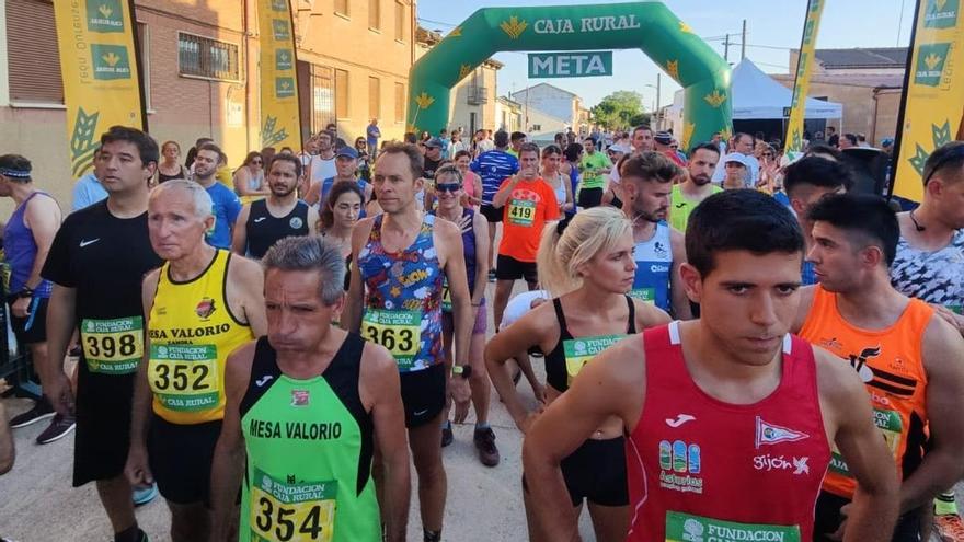 Triunfo de Laura González y David Calleja en el Cross Popular de Villafáfila