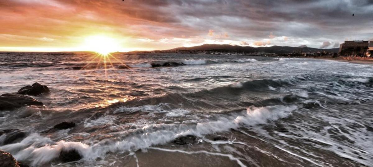Puesta de sol en la bahía de Palma