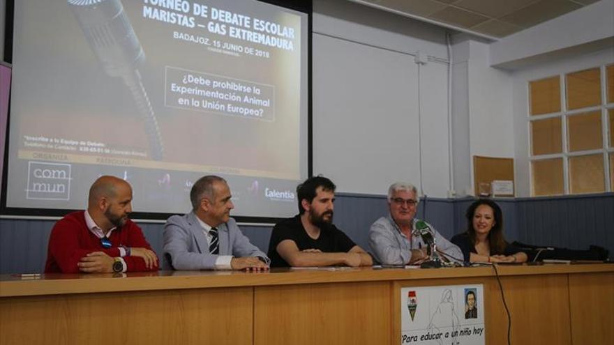 Los Maristas acoge un Torneo de Debate Preuniversitario