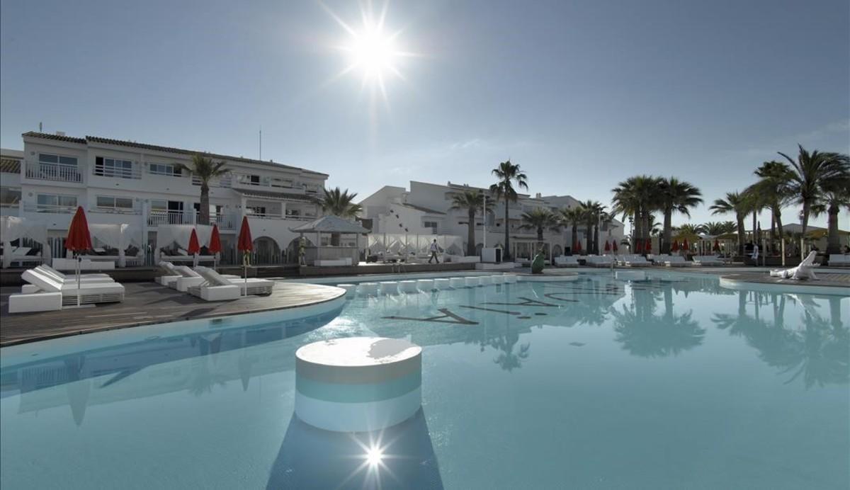 zentauroepp16677084 ideas ushuaia beach hotel ibiza180807105823