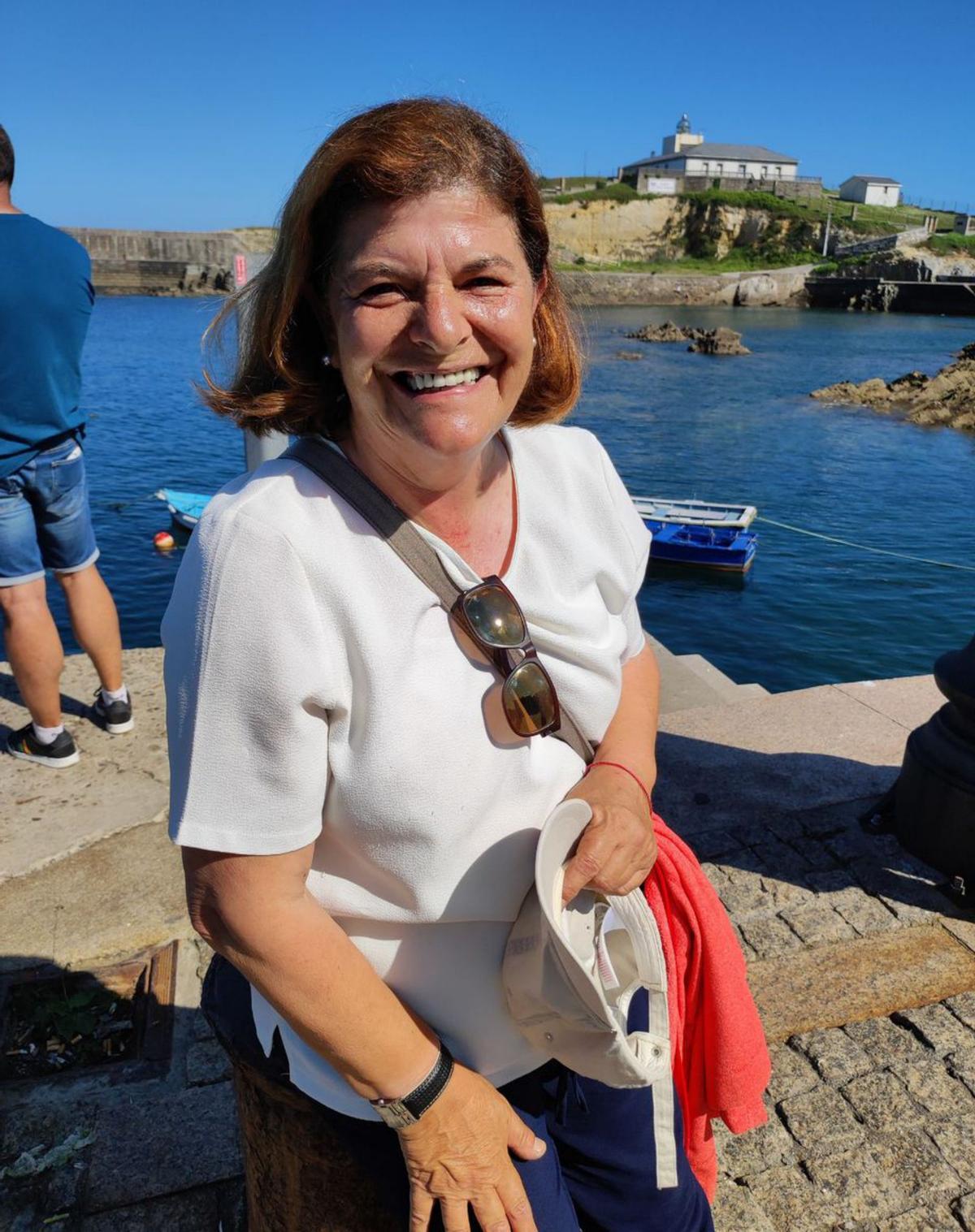 Encarna Pola, nueva presidenta de la comisión de fiestas de la localidad, en Tapia. | Tania Cascudo