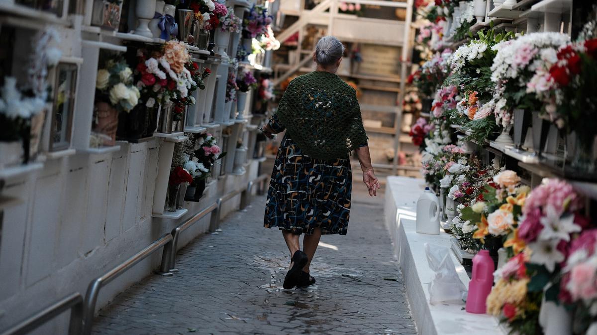 Víspera de los fieles difuntos en El Palo