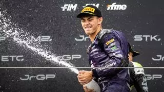 Alberto Ferrández, piloto de Moto2: "Si no tienes dinero para pagarlo todo, tienes que tener suerte"