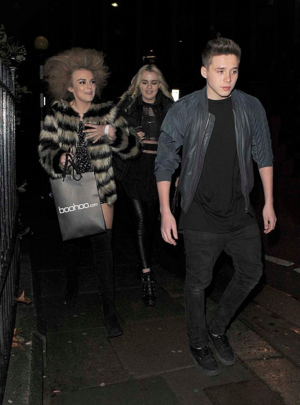 Brooklyn Beckham y Talia Storm en 2014