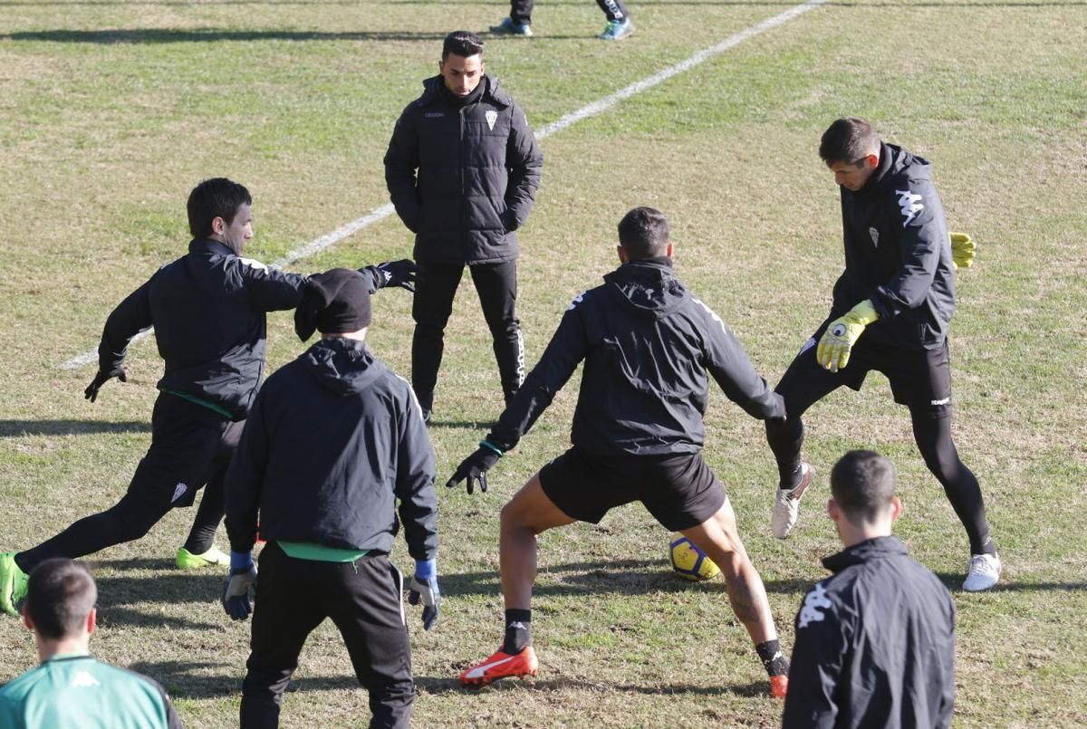 Primer entrenamiento de Jorge Romero tras hacerse cargo del primer equipo del CCF