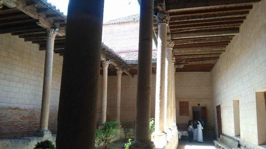 Antiguo patio de la Cisterna, una de las estancias del convento con más problemas estructurales.