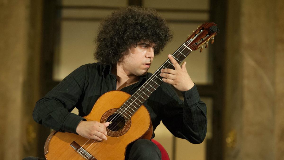 El virtuoso guitarrista Judicael Perroy realizará un recital en Alicante