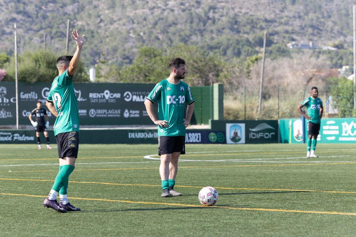 Las mejores imágenes del choque entre el Sant Jordi y el Sóller