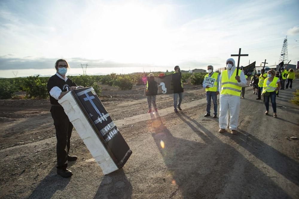 Manifestación en Los Alcázares por el ecocidio del Mar Menor