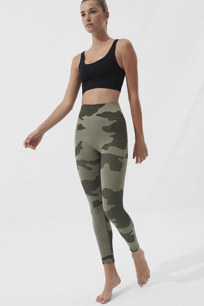 Leggins de camuflaje de Laura Matamoros