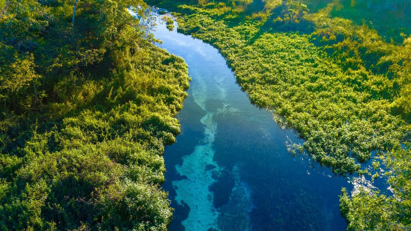 Vista de pájaro del río Sucuriú.