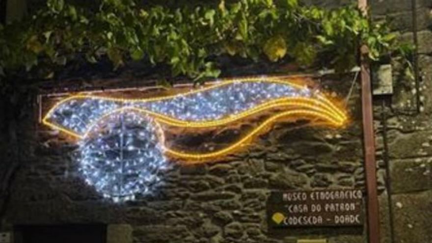 Luz navideña en el museo.