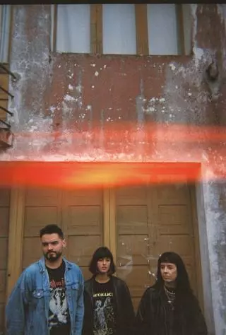 O 'novo' Grande Amore no Lembranza Rock 2026 da Coruña: "Que un barrio aposte por música que sae da norma, danos motivación"