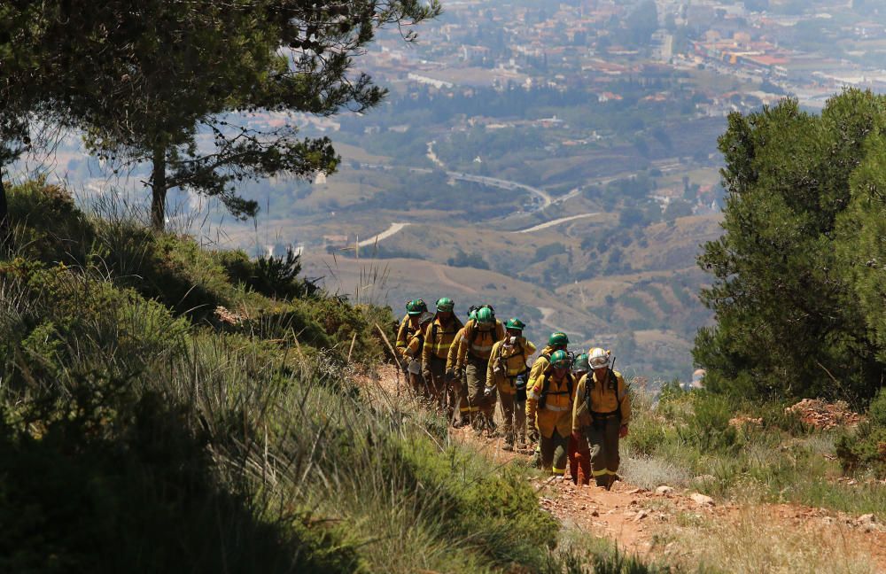 El Infoca realiza un simulacro de incendio entre Benalmádena y Mijas.