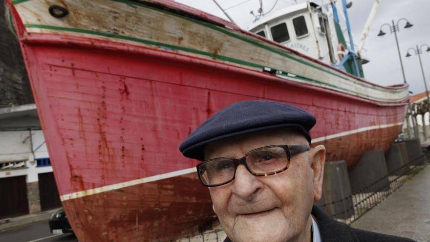Fallece Simón Gallego a los 98 años, el último pescador de Lastres superviviente de la histórica galerna del 44