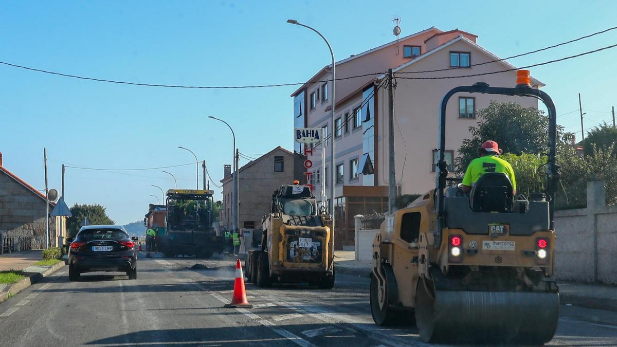 Asfaltado en la entrada a O Grove por Ardia, la semana pasada.