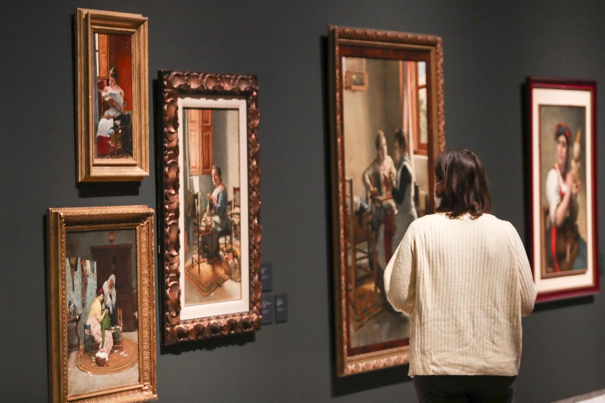 Joaquin Agrasot en el Museo de Bellas Artes.