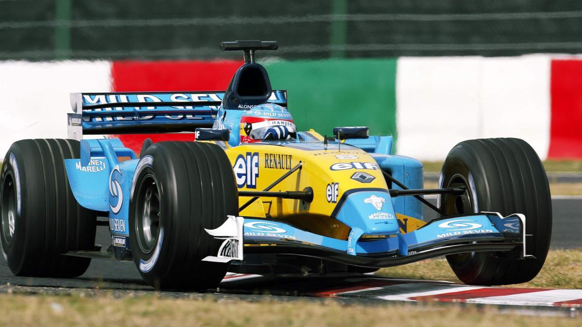 Fernando Alonso en el circuito de Suzuka con un Renault (2003)