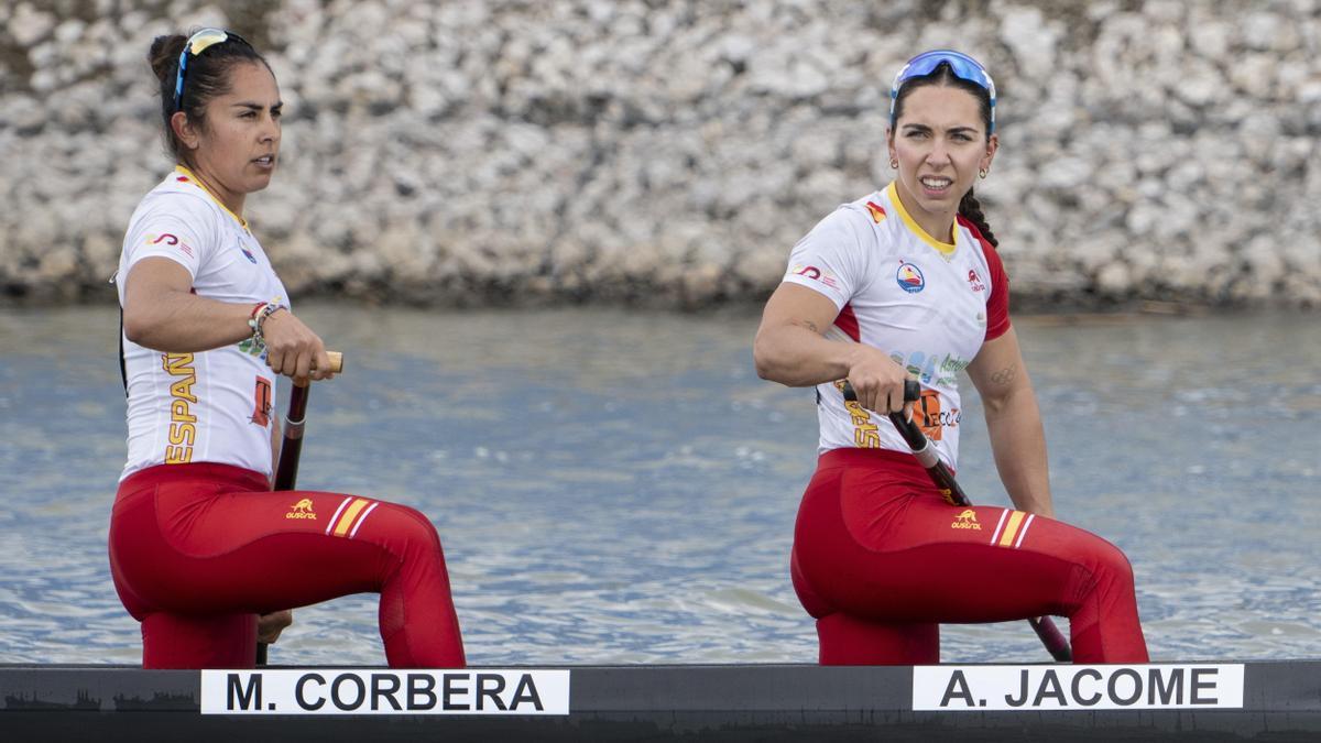 Maria Corbera (izq), junto a Antía Jacome (dcha), competirá en los Juegos Olímpicos de París