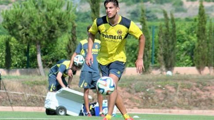 El defensa argentino del Villarreal B, Marcos Mauro.