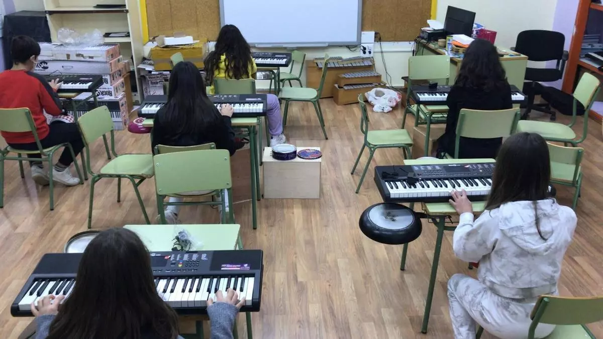 «Si me encuentras por la calle, corre; no vas a quedar viva»: condenado en Vigo un alumno por amenazar a su profesora