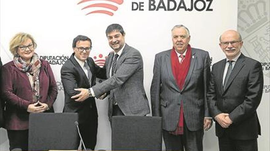 La Diputación de Badajoz y la Femp firman un convenio sobre recaudación