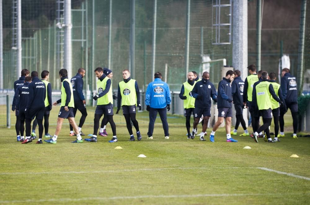 El jugador francés ha entrenado toda la semana al ritmo de sus compañeros. Davy Roef también está entre los escogidoso por el técnico, que ha optado por llevarse a los tres porteros a Eibar.