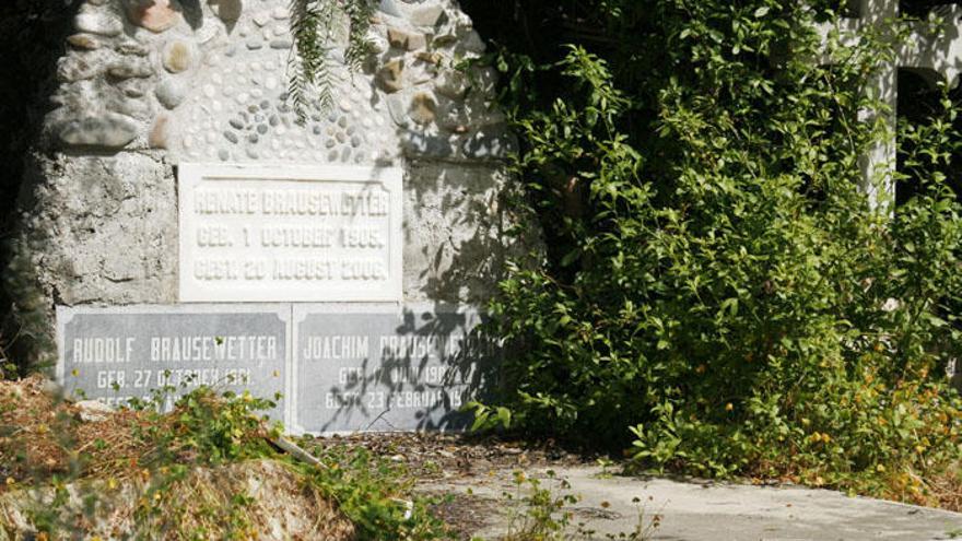 Una de las lápidas del Cementerio Inglés, en Málaga capital.