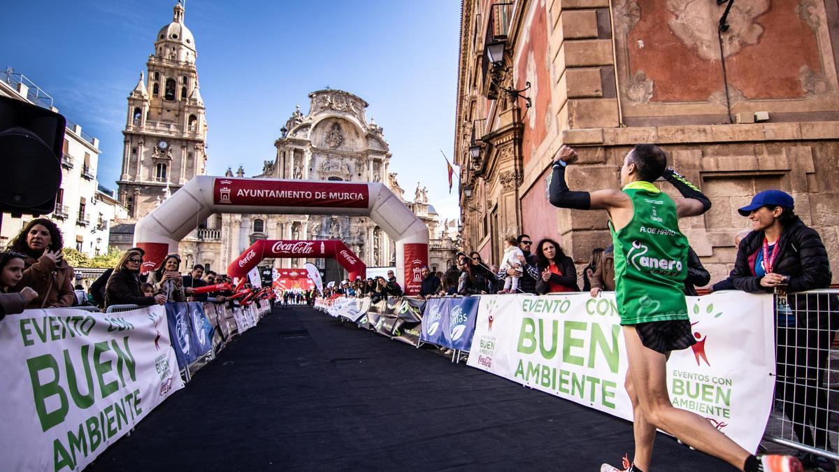 La TotalEnergies Maratón Murcia Costa Cálida es una Maratón consolidada en el panorama nacional e internacional