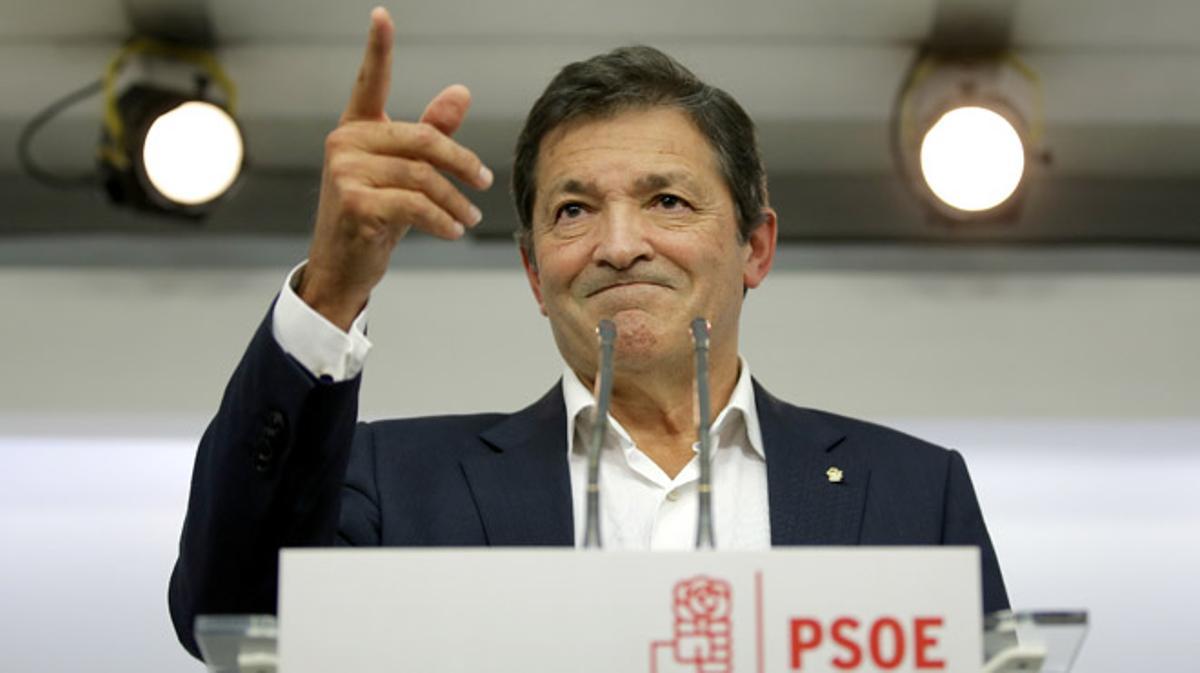 Javier Fernández: Si Rajoy me llama, me voy a reunir con él
