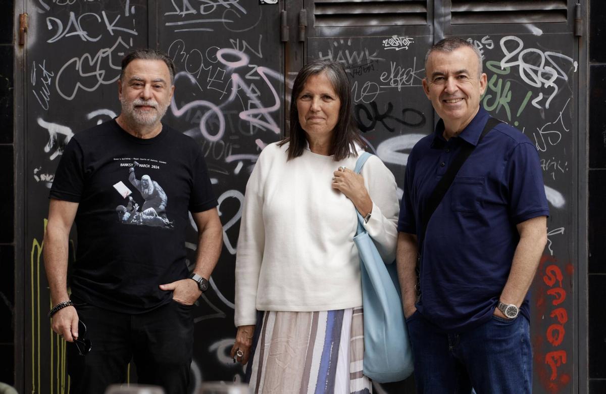 Gijón. Hotel Don Manuel. Semana Negra. Reynaldo Sietecase, Claudia Piñeiro y Lorenzo Silva.