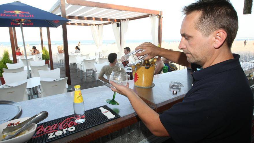 Medio Ambiente da luz verde a la apertura de los chiringuitos en dos playas de Castelló en Semana Santa