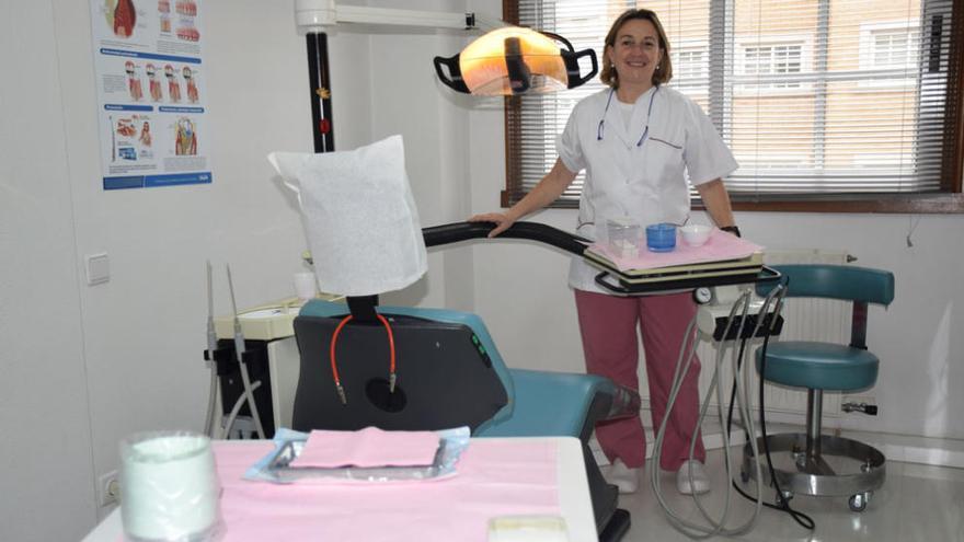 La doctora Marina Lalli en una de sus consultas situadas en Félix Acevedo 3º A, A Coruña.