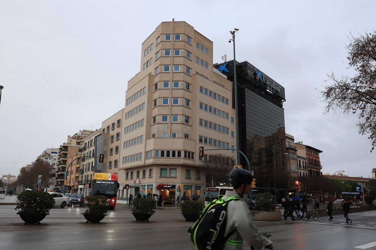 El hotel Palacio Avenidas cuenta con 69 habitaciones.